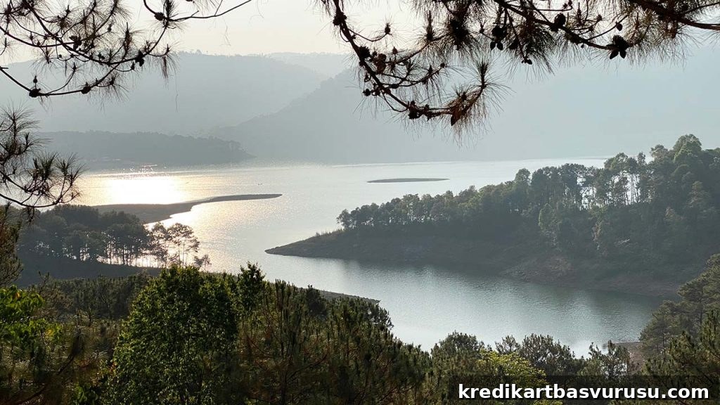 North East India - Umiam lake - Shillong, Meghalaya