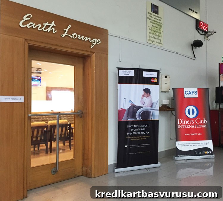 Earth Lounge Entrance Cochin Airport - Domestic Departure