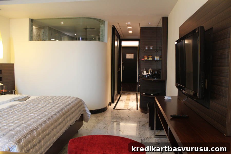 Le Meridien Coimbatore Hotel Review: Rooms, Dining & Location 11 Hallway to living room