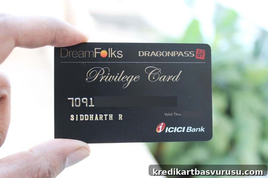 DreamFolks DragonPass Card by ICICI