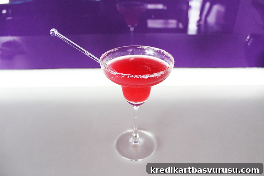 Strawberry crusher mocktail