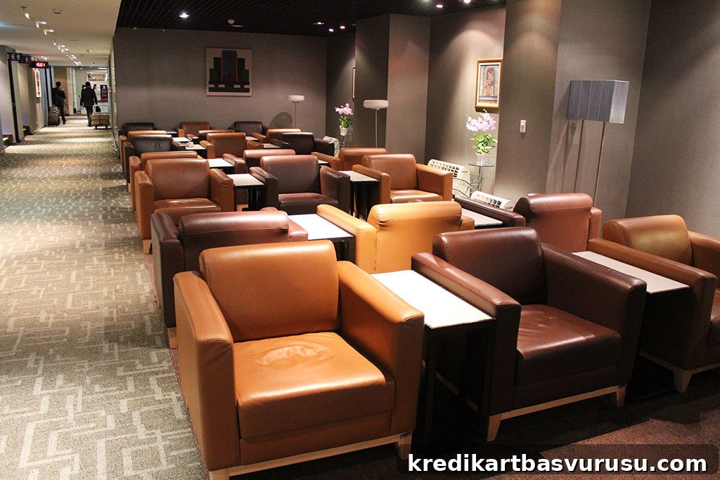 Royal Silk Lounge Bangkok Airport – Seating Options