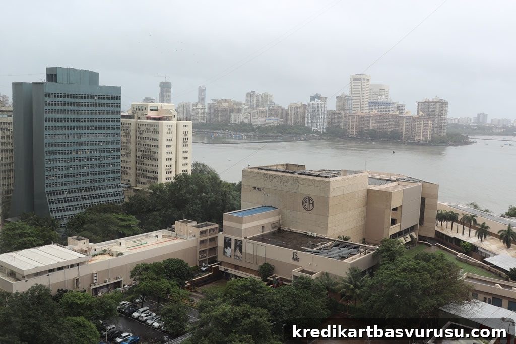 The Oberoi Mumbai Review: Luxury Hotel Experience & Highlights 11 Hotel lobby